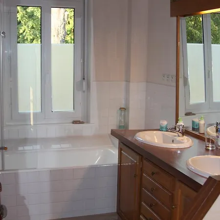 Le Kiosque D'hotes Bed & Breakfast *